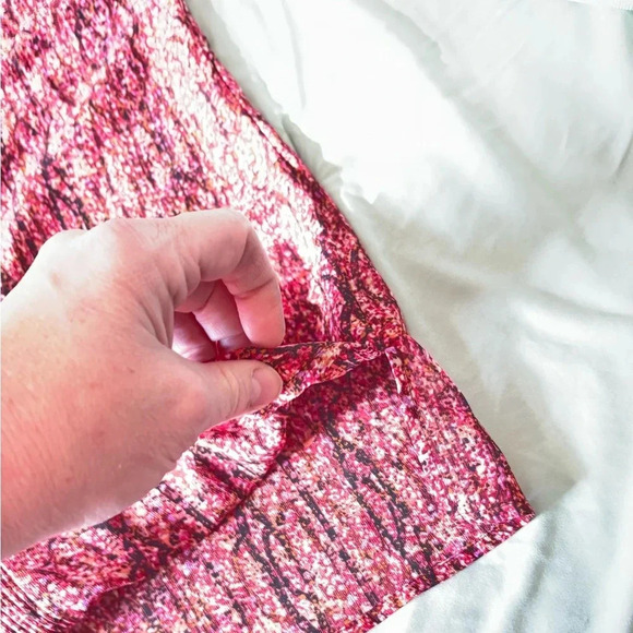 Liz Claiborne Women’s Sleeveless sheer tank top 1X - Picture 10 of 10